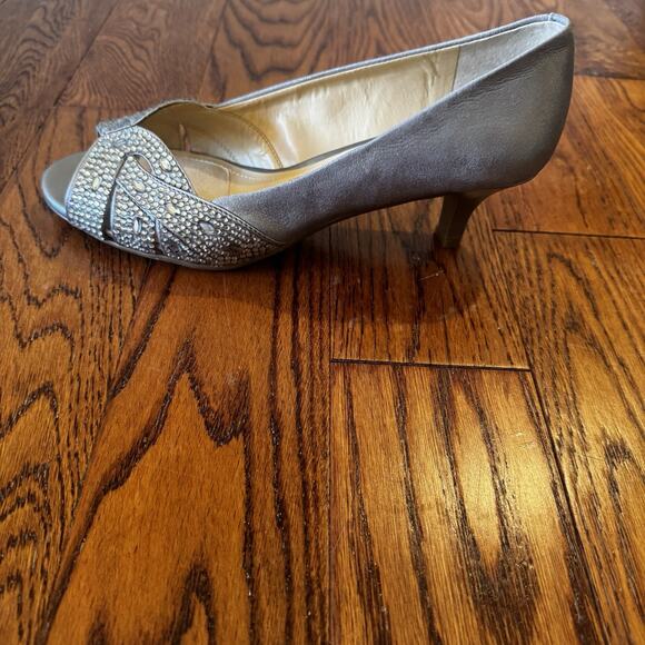 ALEX MARIE Symone Women's Shoes 8.5 Silver Gray Ceylon Embellished Pumps Fromal - Picture 6 of 16